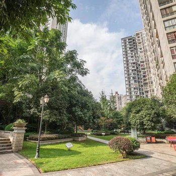 重庆雾都之家公寓(刘家台路分店)