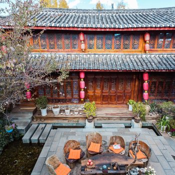丽江束河阳光三地客栈