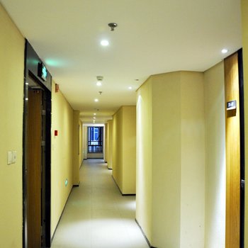 北美枫情(观音桥店)酒店提供图片