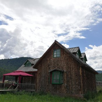 布尔津禾木鹿野乡村旅馆酒店提供图片