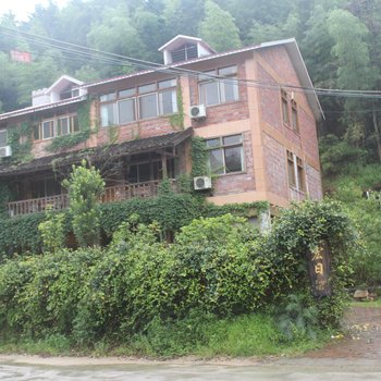 龙门南昆山宏日山庄