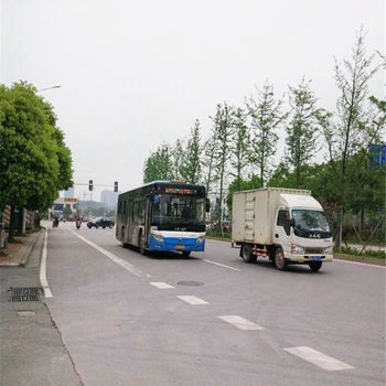 长沙广电附近长沙家里人公寓(双杨路分店)酒店提供图片