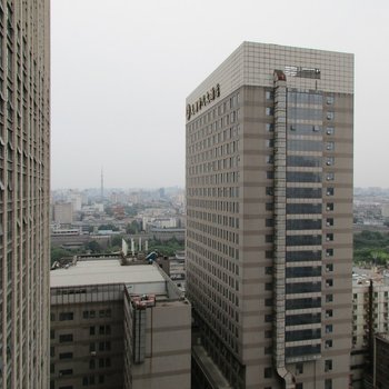 西安回民街钟鼓楼城墙边玉祥门地铁口精装两居普通公寓酒店提供图片