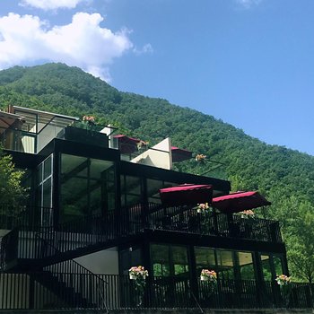 柞水南山里民宿