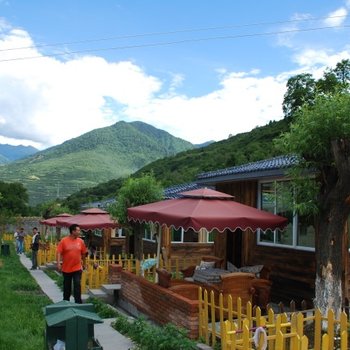 阿坝黑水钦可里山庄酒店提供图片