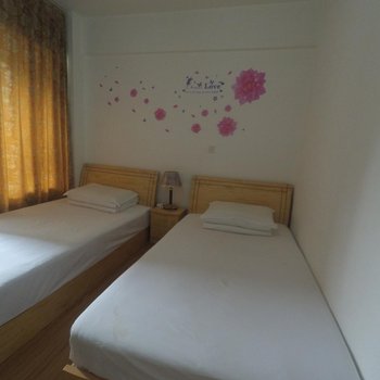 成都东客站住宿