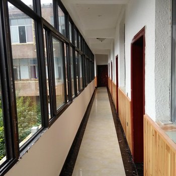 茂县岷江韵客栈