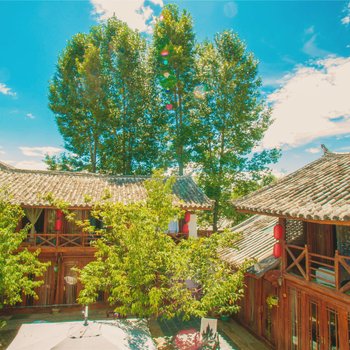 丽江束河古巷别苑客栈