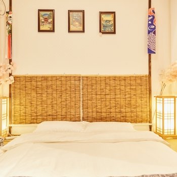 重庆花宵民宿