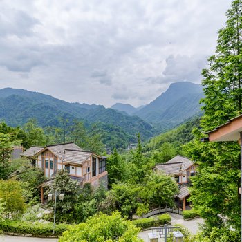 成都青城后山景区内泰安古镇观景度假别墅套房酒店提供图片