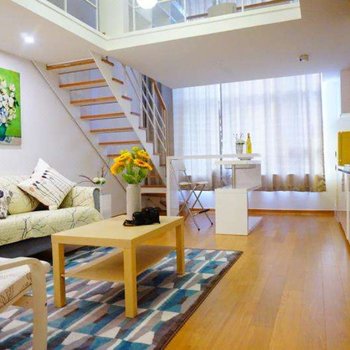 上海lewen复式酒店提供图片