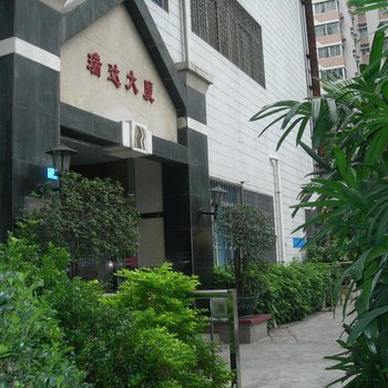 广州育蕾客栈(体育西店)
