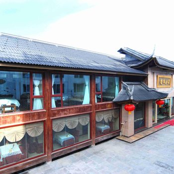 峨眉山金顶山庄