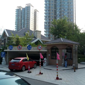 兴城浪漫依屋酒店式公寓