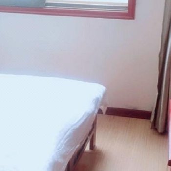 陇南官鹅沟风景区花儿滩森林山庄