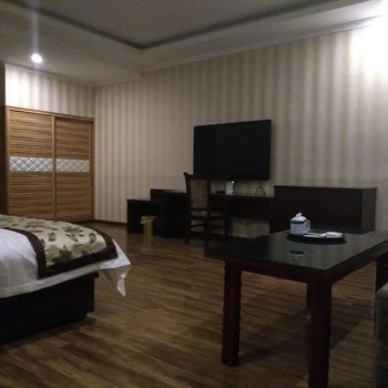 工布江达瑶池商务酒店