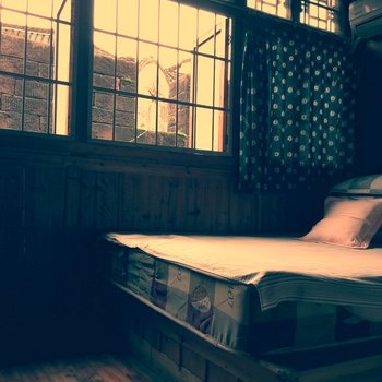 凤凰古城熊家小屋吊脚楼酒店提供图片