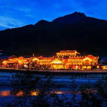 宣汉九龙巴山饭店