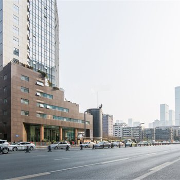 成都爱丽斯度假公寓