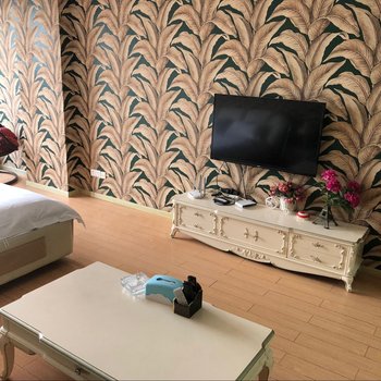 成都红堡特色主题公寓酒店提供图片