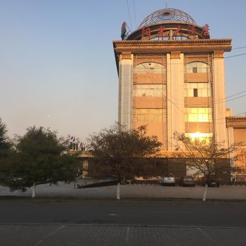 土默特右旗阳光大酒店