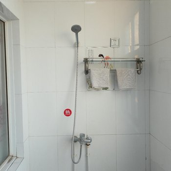 ���Ƹ۷�˧���ݾƵ��ṩͼƬ