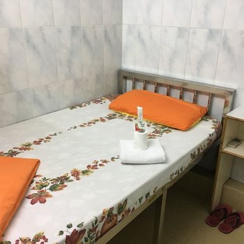 废弃全球旅舍