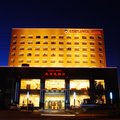 克拉玛依沃沃大酒店(原宝石花酒店)外观图 克拉玛依沃沃大酒店(原宝石花酒店)外观图