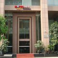 莫泰168(珠江新城广州大道五羊邨地铁站店)外观图 莫泰168(珠江新城广州大道五羊邨地铁站店)外观图