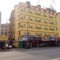 7天连锁酒店(上海徐家汇龙漕路地铁站店)外观图 7天连锁酒店(上海徐家汇龙漕路地铁站店)外观图