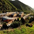 灵石石膏山卧龙山庄外观图 灵石石膏山卧龙山庄外观图