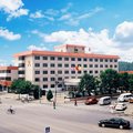 北京华苑饭店外观图 北京华苑饭店外观图