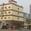 如家快捷酒店(武汉书城路理工大学店)外观图 如家快捷酒店(武汉书城路理工大学店)外观图