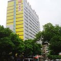 如家快捷酒店(武汉水果湖店)外观图 如家快捷酒店(武汉水果湖店)外观图