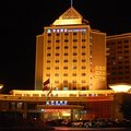 奇台县华东酒店外观图 奇台县华东酒店外观图