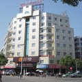 丹阳鼓歌主题酒店(原丹阳雅狮精品酒店)外观图 丹阳鼓歌主题酒店(原丹阳雅狮精品酒店)外观图