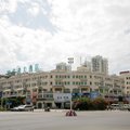 三亚华鸿大酒店外观图 三亚华鸿大酒店外观图