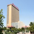 河北敬业大酒店(鹿泉)外观图 河北敬业大酒店(鹿泉)外观图