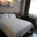 锦江之星(上海茅台路店)外观图 锦江之星(上海茅台路店)外观图
