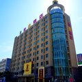 速8酒店(五河店)外观图 速8酒店(五河店)外观图