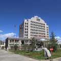 乌兰县金子海大酒店外观图 乌兰县金子海大酒店外观图