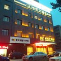 长虹大酒店(襄阳长源店)外观图 长虹大酒店(襄阳长源店)外观图