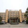 鲁山中天大酒店外观图 鲁山中天大酒店外观图