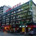 莫泰168(武汉江汉路步行街店)外观图 莫泰168(武汉江汉路步行街店)外观图