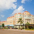 东兴东润大酒店外观图 东兴东润大酒店外观图