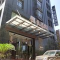 喆啡酒店(武汉香港路店)外观图 喆啡酒店(武汉香港路店)外观图
