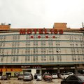 莫泰168(广州番禺洛溪大桥店)外观图 莫泰168(广州番禺洛溪大桥店)外观图
