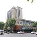 如家快捷酒店(杭州西湖解放路湖滨银泰店)外观图 如家快捷酒店(杭州西湖解放路湖滨银泰店)外观图