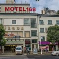 莫泰168(上海世博展览馆西藏南路店)外观图 莫泰168(上海世博展览馆西藏南路店)外观图