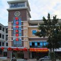 三亚凯瑞祥和酒店(火车站店)外观图 三亚凯瑞祥和酒店(火车站店)外观图